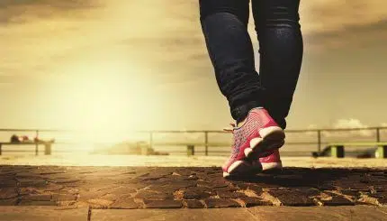 foto_pies_caminando